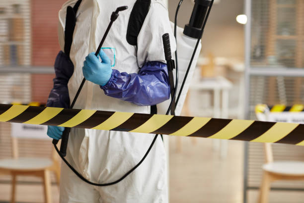 Professional Biohazard technician working in Highland Park, MI